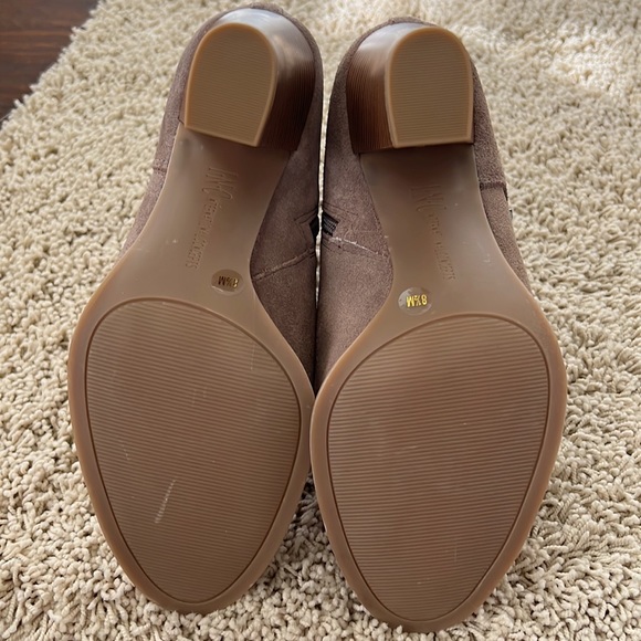 INC Booties with box - Picture 4 of 6